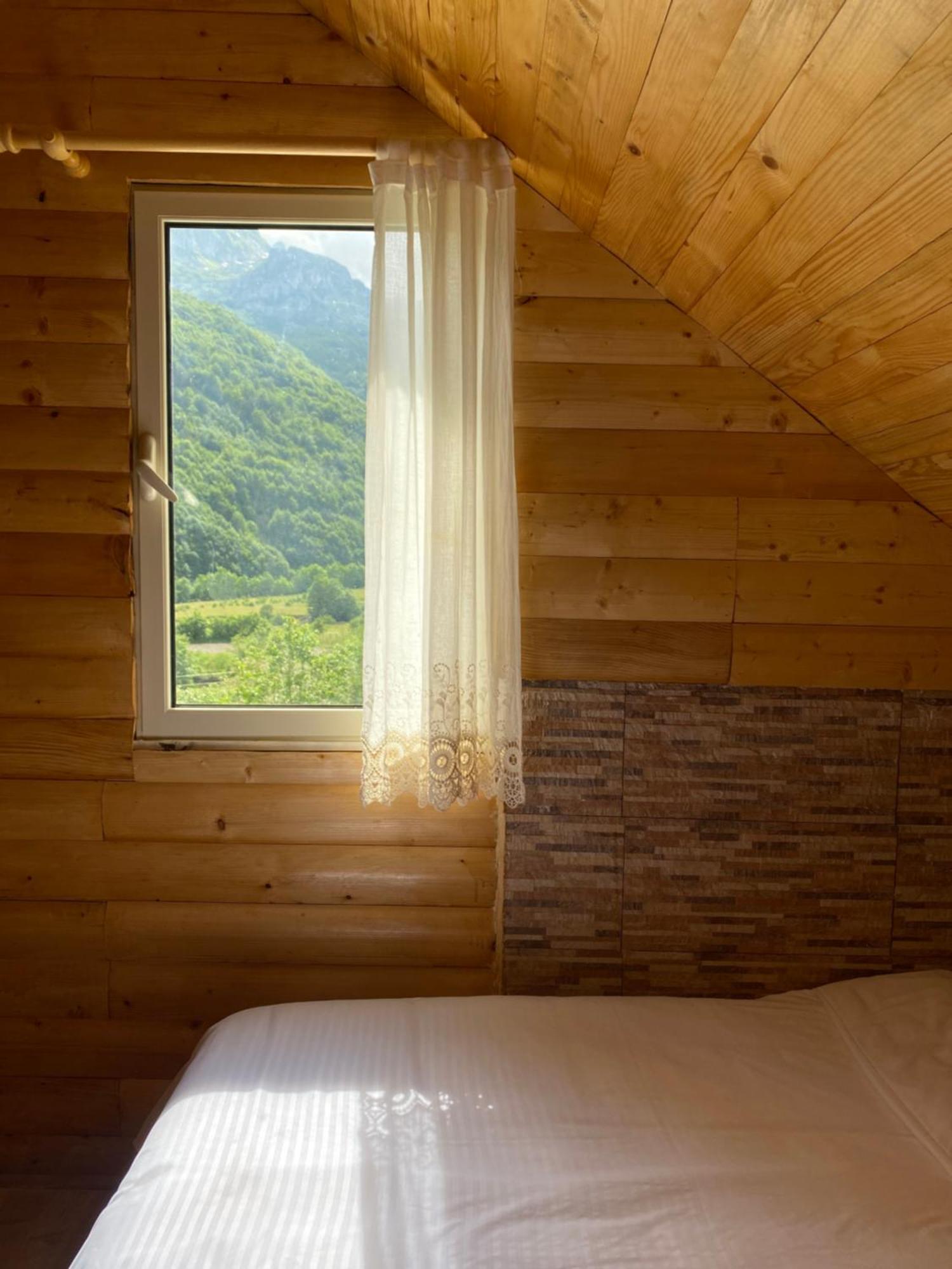 Vita Guesthouse Bajram Curri 외부 사진